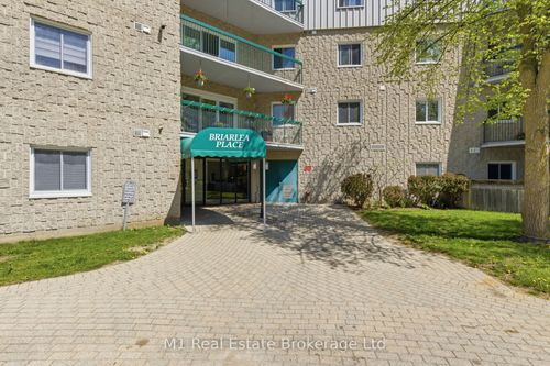402-200 River St, Fergus, ON, N1M3H8 | Card Image