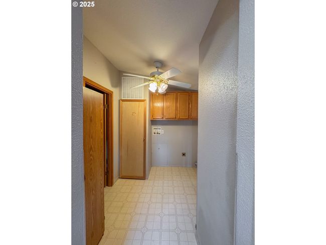 UNIT-13 - 3355 N Delta Hwy, House other with 3 bedrooms, 2 bathrooms and null parking in Eugene OR | Image 15