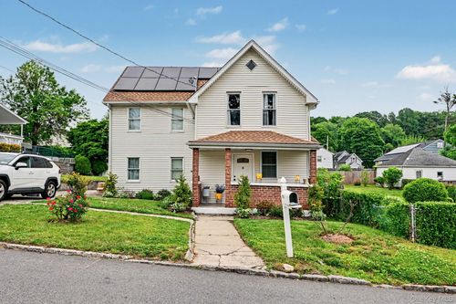 126 Winthrop Ave, Elmsford, NY, 10523-1908 | Card Image