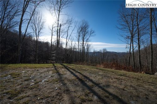 G54 Sky Camp Overlook, Banner Elk, NC, 28604 | Card Image