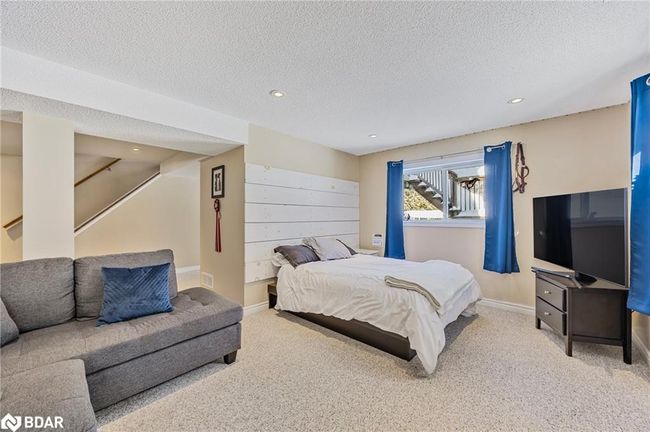 11 Maple Crt, House other with 3 bedrooms, 3 bathrooms and 8 parking in Coldwater ON | Image 37