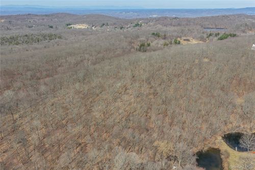 40 Meads Ln, Stormville, NY, 12582-5607 | Card Image