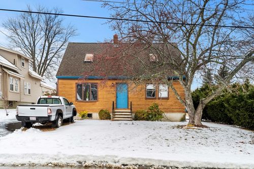 37 Highland St, Auburn, MA, 01501-2035 | Card Image