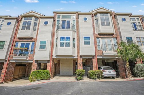 45-3235 Cole Ave, Dallas, TX, 75204-1195 | Card Image