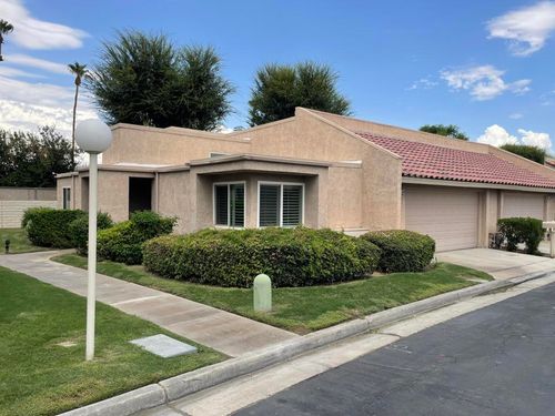 74940 San Simeon Dr, Palm Desert, CA, 92260-3135 | Card Image