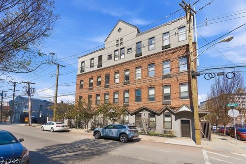 4-39 Bruen St, Newark, NJ, 07105-1424 | Card Image