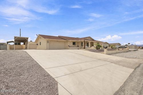 212 Coral Dr, Lake Havasu City, AZ, 86403-5608 | Card Image
