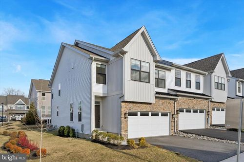 141 Junction Rd, MEDIA, PA, 19063-2166 | Card Image