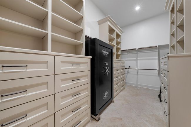 11030 Hidden Blf, House other with 4 bedrooms, 4 bathrooms and null parking in McGregor TX | Image 19
