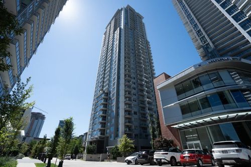 11xx-13325 102a Avenue, Surrey, BC, V3T0J5 | Card Image