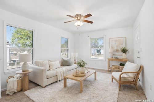 863 Cavalier Ave, San Antonio, TX, 78225-1309 | Card Image