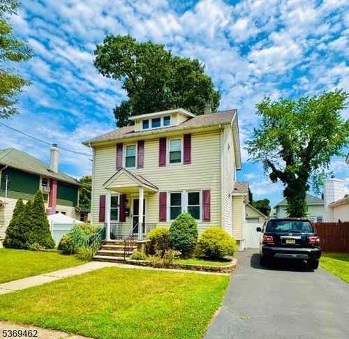 20 Chestnut Ave, Rochelle Park, NJ, 07662-3802 | Card Image