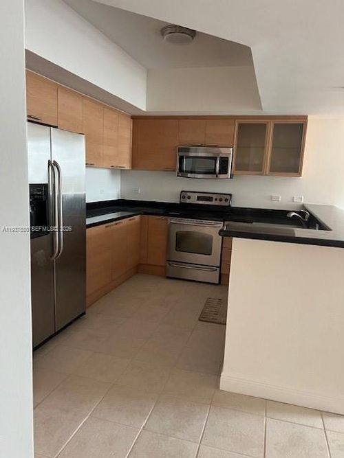 apt-906-140 S Dixie Hwy, Hollywood, FL, 33020-7328 | Card Image