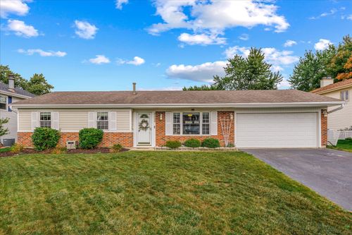 3935 Shoreline Dr, Hanover Park, IL, 60133-6136 | Card Image