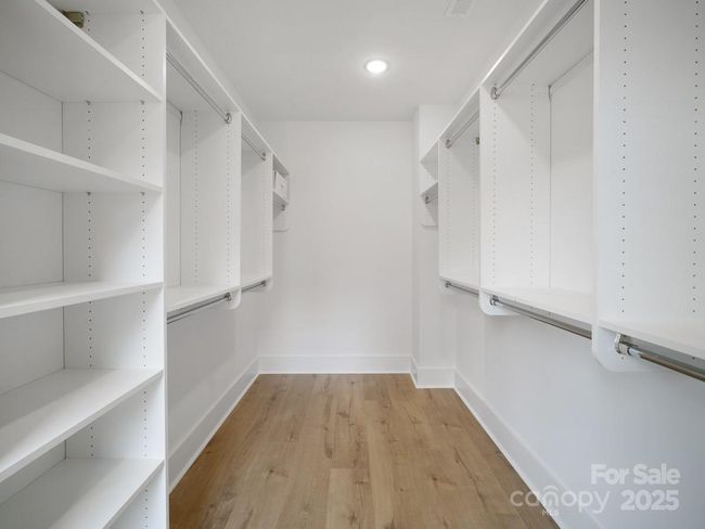 Primary Closet | Image 29