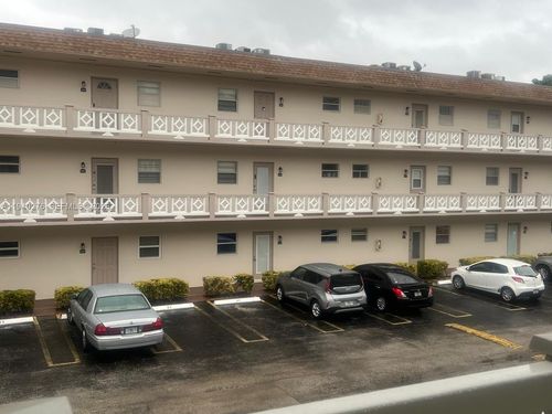 apt-110-5181 W Oakland Park Blvd, Lauderdale Lakes, FL, 33313-1580 | Card Image
