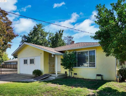 2151 Elm St, Livermore, CA, 94551-4629 | Card Image