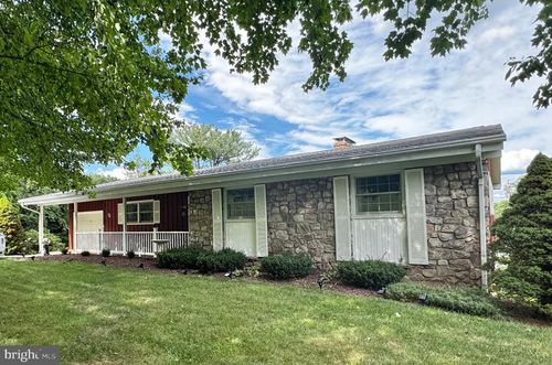 7321 Parkview Dr, FREDERICK, MD, 21702-3688 | Card Image