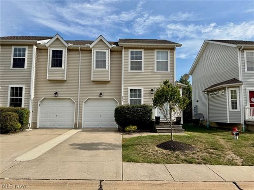 967 Penn Pl, Painesville, OH, 44077-2781 | Card Image