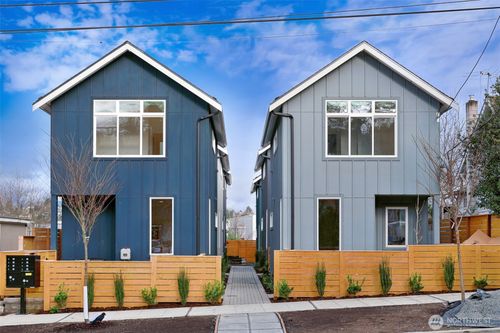 2006 C 19th Ave S, Seattle, WA, 98144 | Card Image