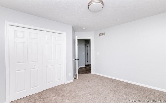 715 Valley View Trce, Home with 4 bedrooms, 3 bathrooms and null parking in New Albany IN | Image 24