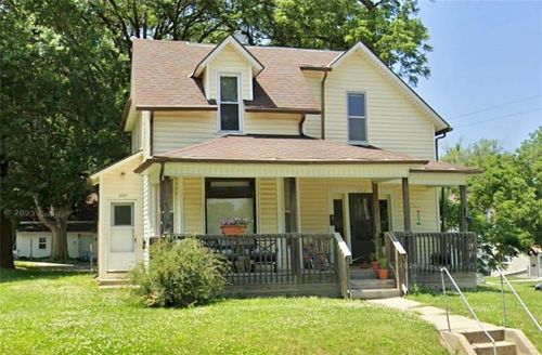 302 S Fillmore St, Maryville, MO, 64468-2431 | Card Image