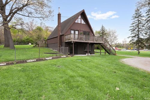 22057 County Road 10, Elkhart, IN, 46514-4620 | Card Image
