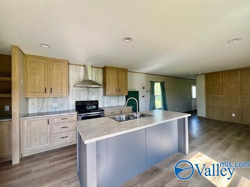 790 County Road 503, Hanceville, AL, 35077-3947 | Card Image