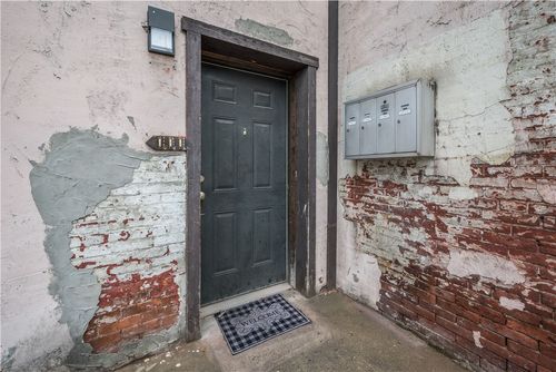 1114 Sarah St, Pittsburgh, PA, 15203-1218 | Card Image