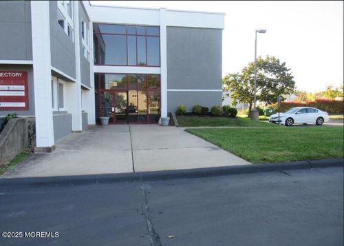 1-a-983 State Route 33 W, Monroe, NJ, 08831-5923 | Card Image