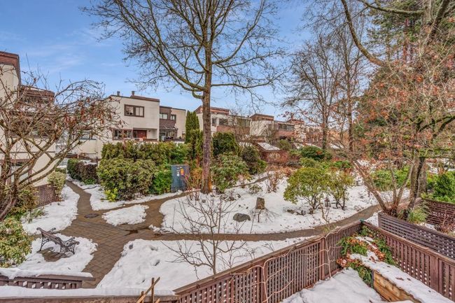 1193 Forge Walk, Townhouse with 4 bedrooms, 2 bathrooms and 1 parking in Vancouver BC | Image 33