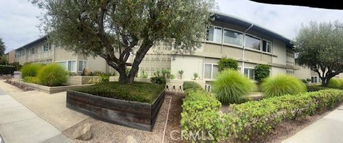 1728 Westcliff Dr, Newport Beach, CA, 92660-5531 | Card Image