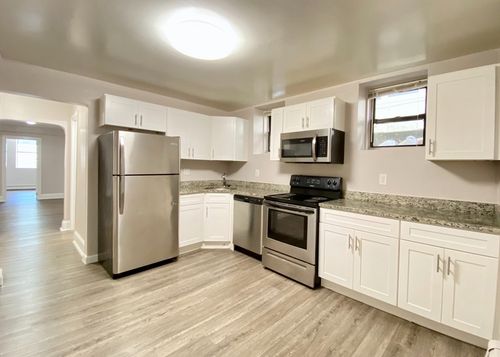 b-46 Waverly St, Boston, MA, 02119 | Card Image