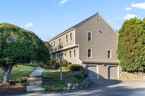 101 Pine Hill Road, Southborough, MA, 01772 | Card Image