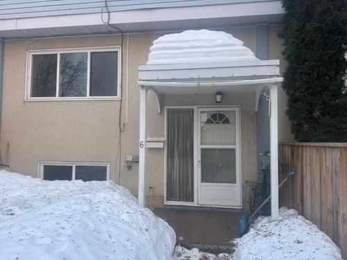 8-8808 96 St, Peace River, AB, T8S1G6 | Card Image