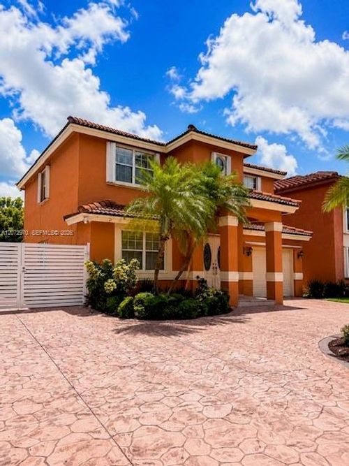 19727 Nw 84th Pl, Hialeah, FL, 33015-6907 | Card Image