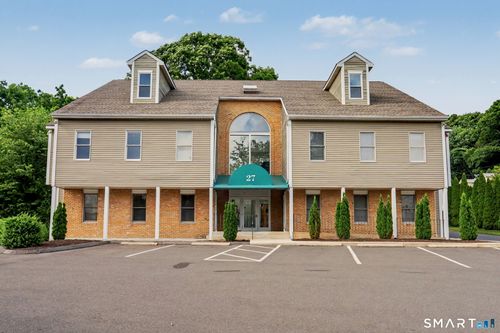 4-27 Mill Plain Rd, Danbury, CT, 06811-7101 | Card Image