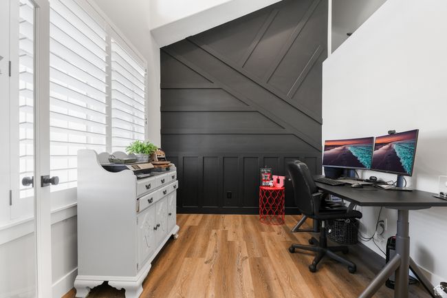 Office, Off Entry | Image 9