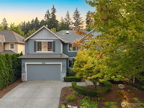 9625 222nd Ct Ne, Redmond, WA, 98053-2040 | Card Image