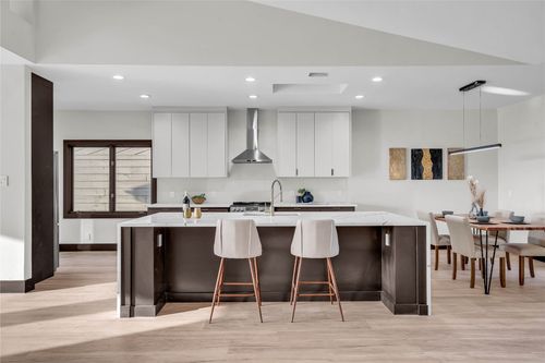 112 Paragon Ct, Lakeway, TX, 78734-4655 | Card Image