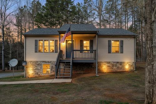 2120 Eagle Point Rd, Huddleston, VA, 24104-4073 | Card Image