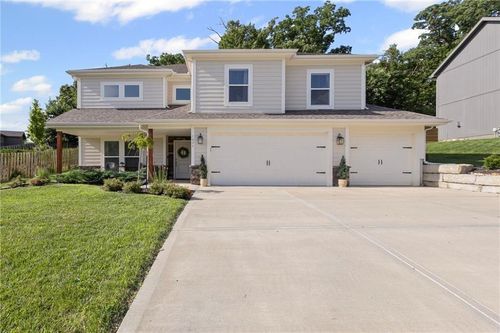 1804 Nw 59th St, Kansas City, MO, 64118-4011 | Card Image