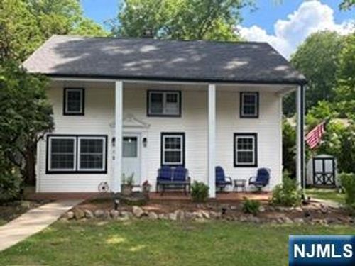 6 Standish Ln, Kinnelon, NJ, 07405-2863 | Card Image
