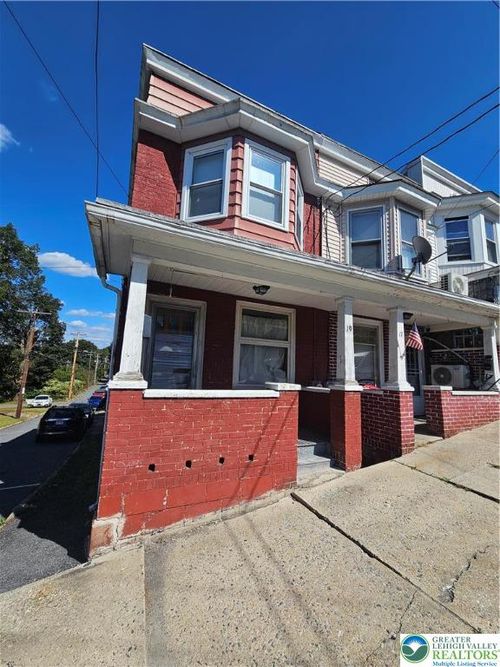 19 N Walnut St, Lansford, PA, 18232-1416 | Card Image