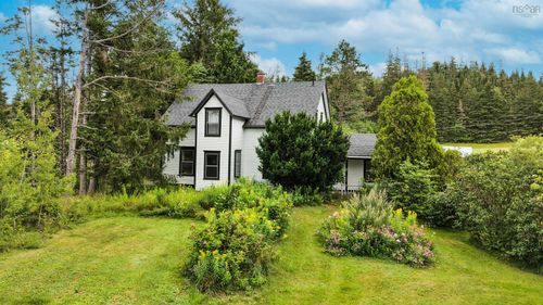 16 Craig Rd, Salt Springs, NS, B0K1P0 | Card Image