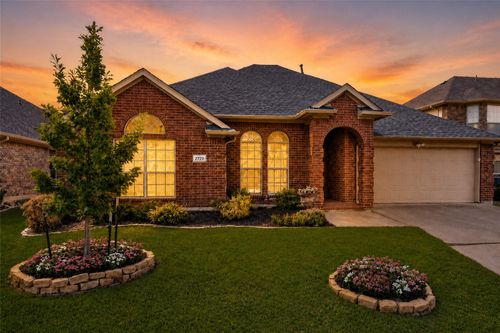 2720 Calico Rock Dr, Fort Worth, TX, 76131-2034 | Card Image