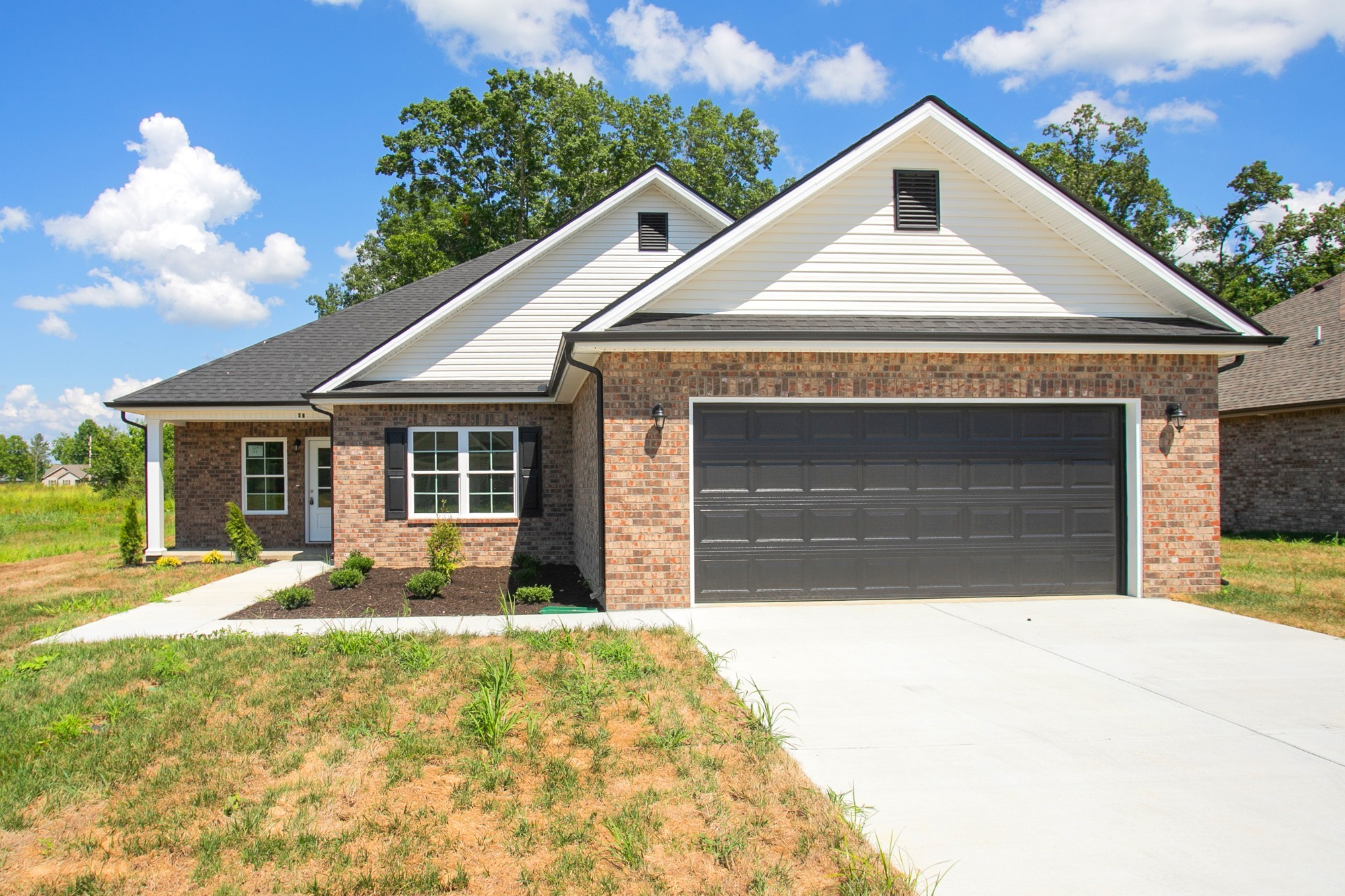 Brooklyn Ave, Manchester, TN 37355