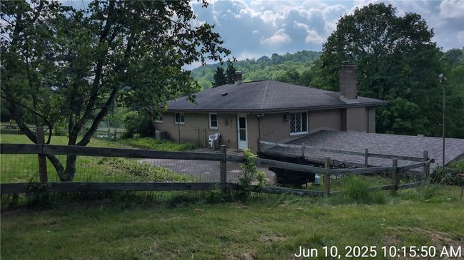 back of the house | Image 7