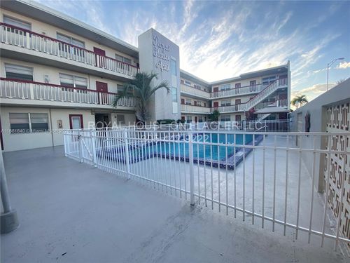 apt-209-4410 W Flagler St, Coral Gables, FL, 33134-1569 | Card Image