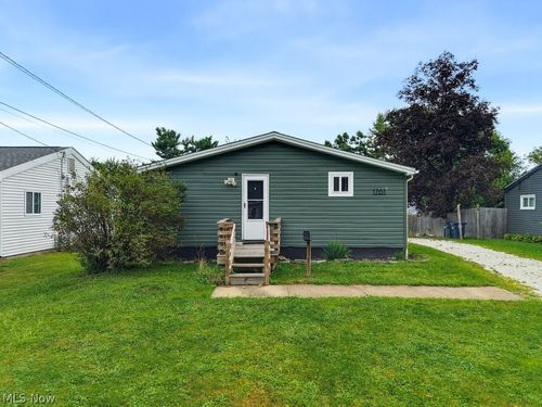 1761 Delia Avenue, Akron, OH, 44320 | Card Image